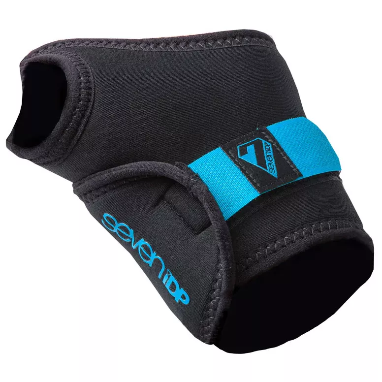 7iDP Control Wrist Support - Black