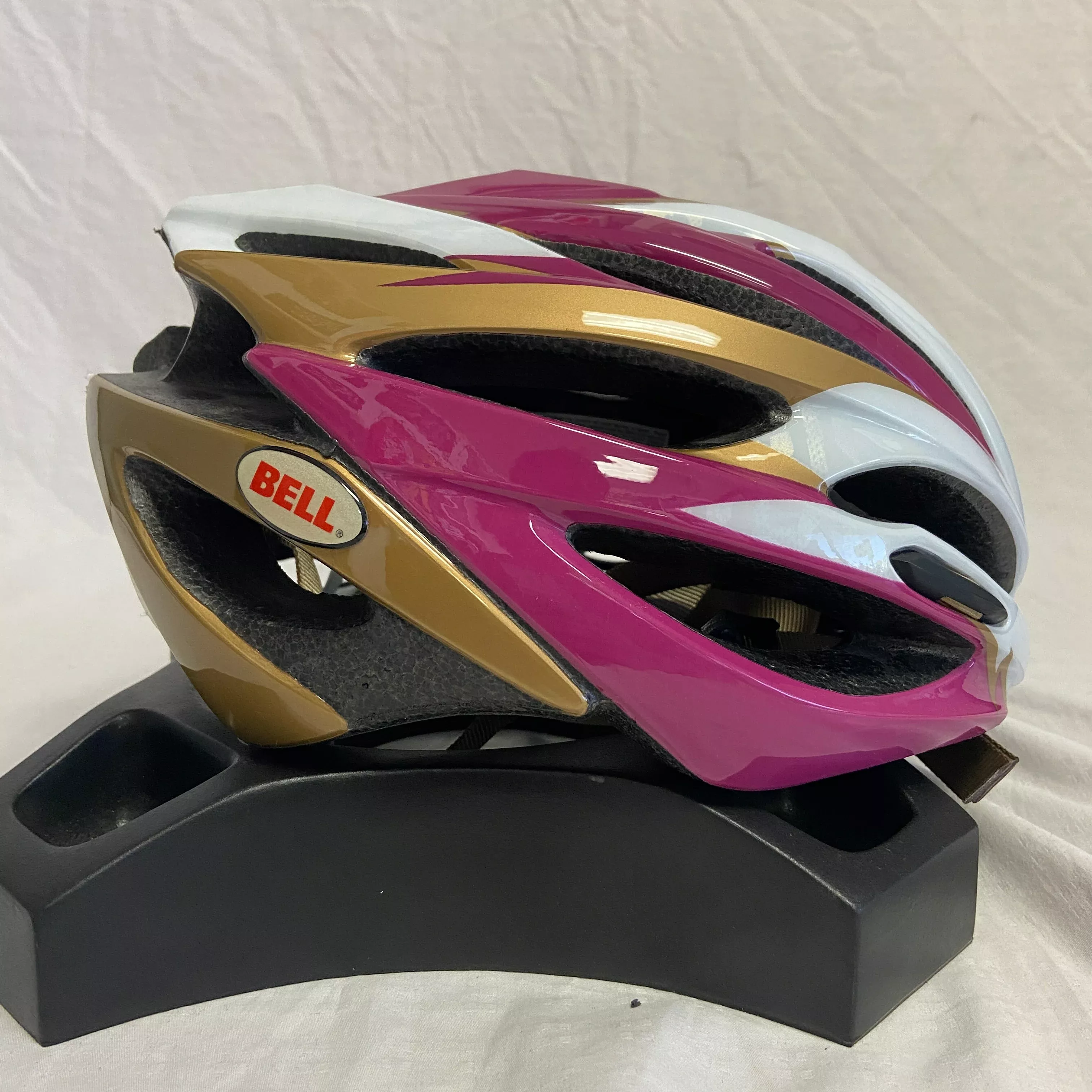 Bell Array Road Helmet Fuchsia / Gold Medium (Open Box)