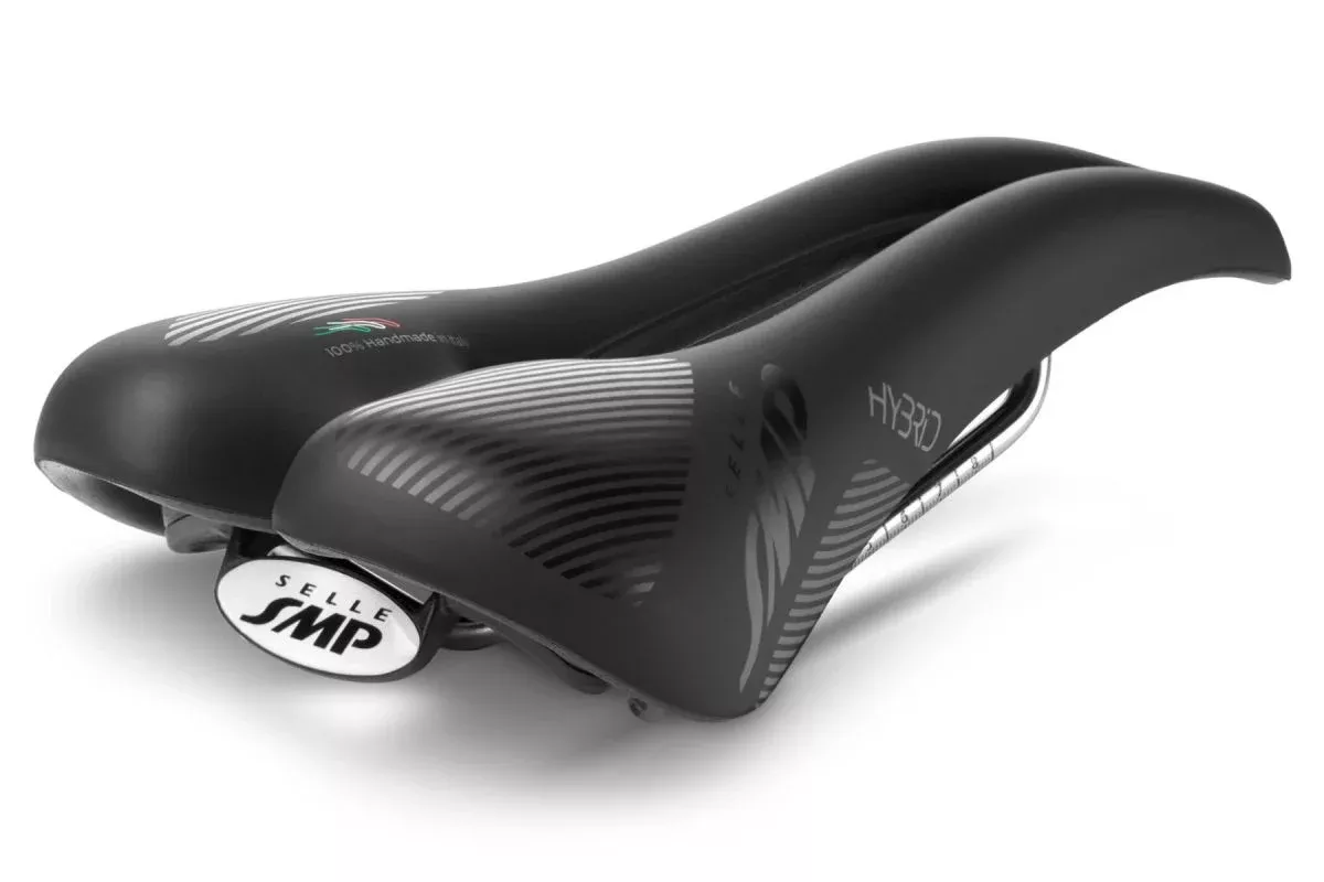 Hybrid Black Saddle