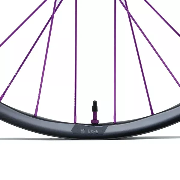 Hydra2 - Deal Carbon Front Wheel