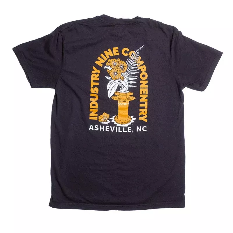 Hydra2 Floral Hub Vase T-Shirt