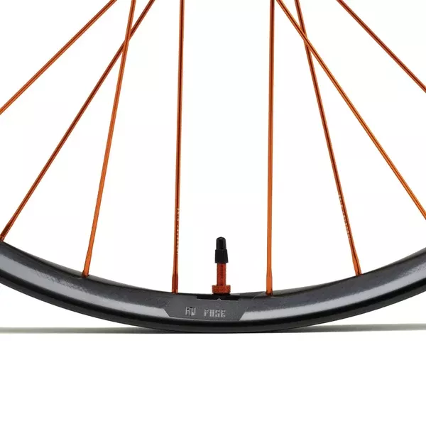 Hydra2 - Fuse Carbon Front Wheel