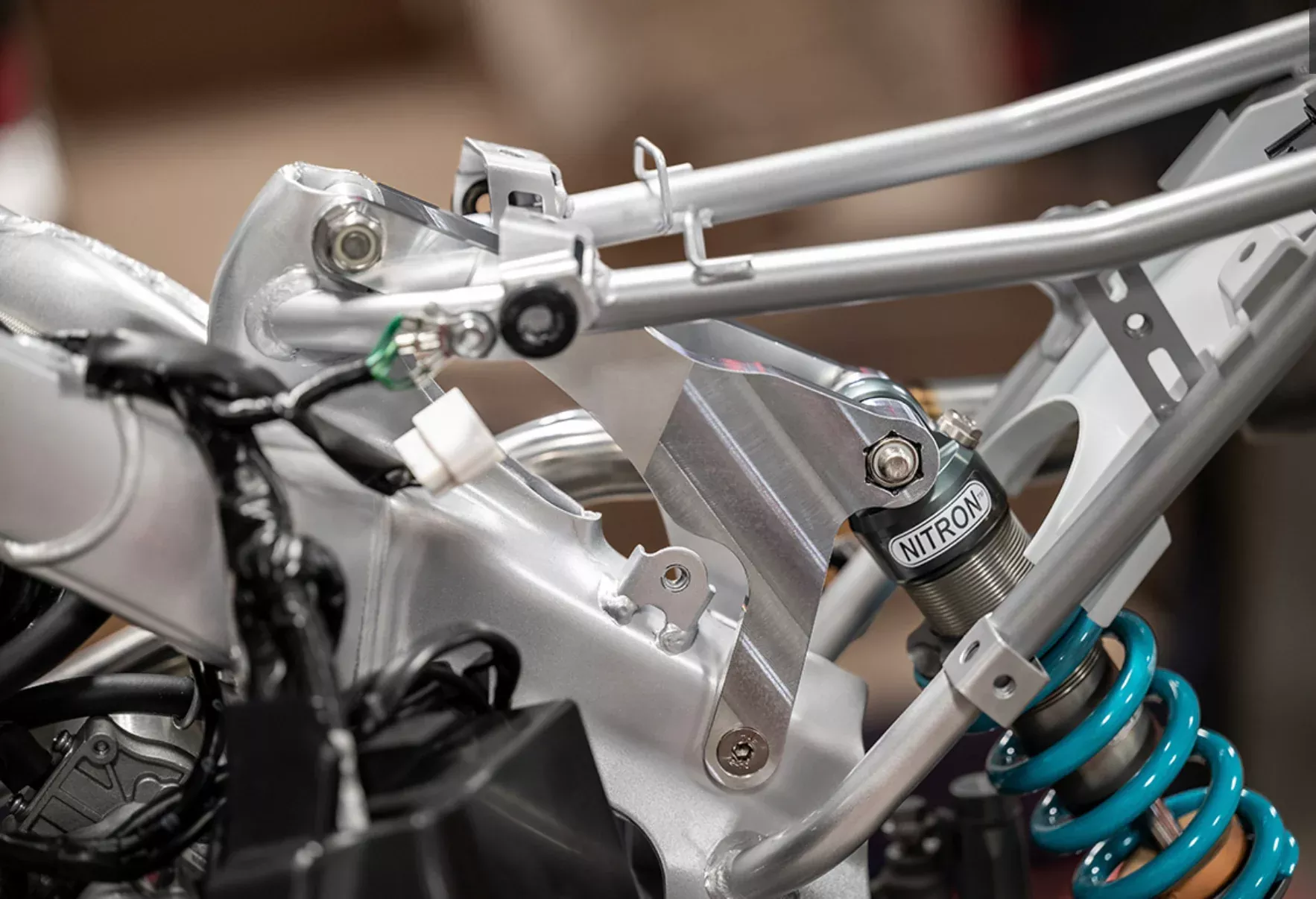 MNNTHBX CRF SHOCK MOUNT FOR GROM SHOCK