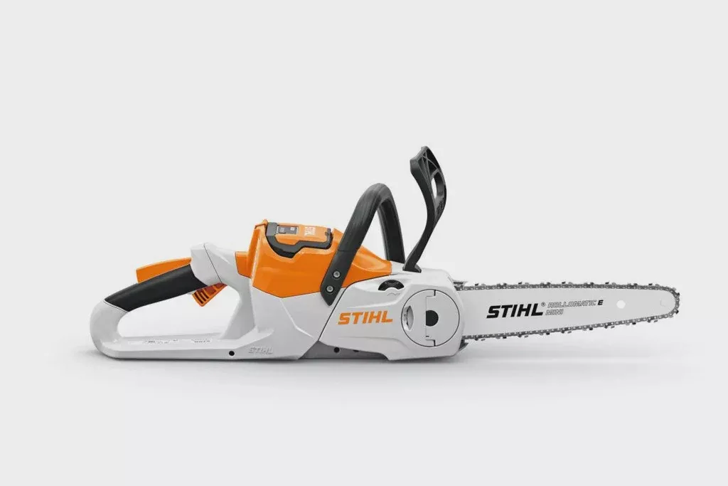 MSA70.0 STIHL AK BATTERY OPERATED CHAINSAWKIT