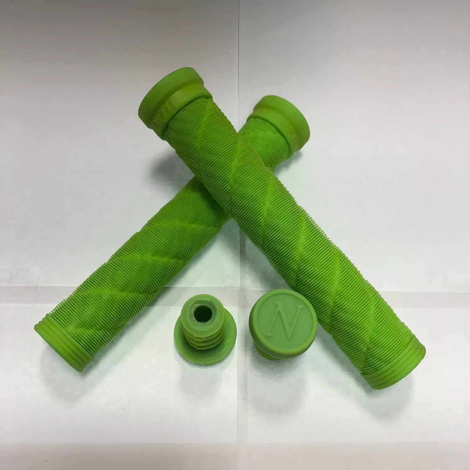 North Scooters Regatta Green (NO PACKAGE) - Grips