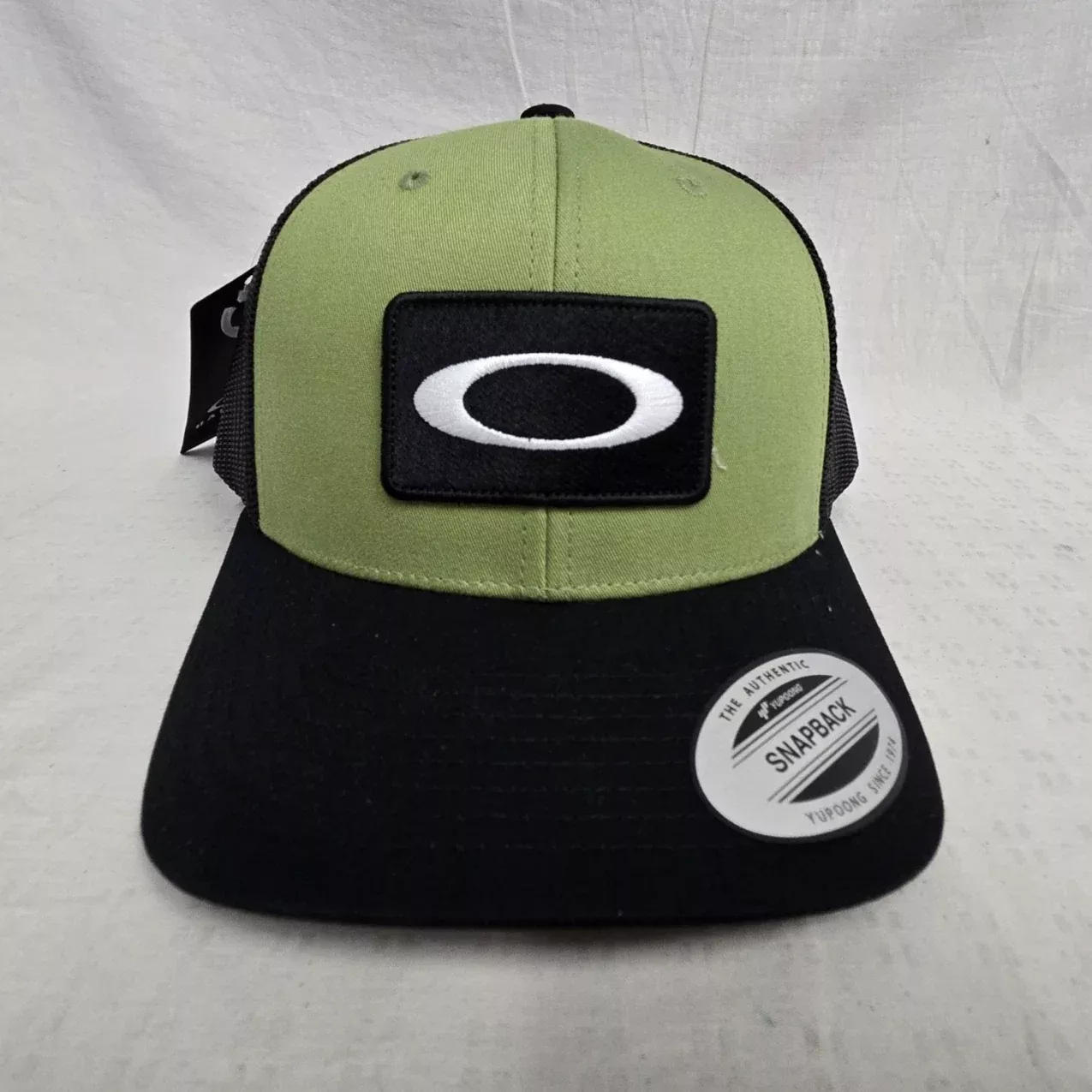 Oakley O Original Patch Trucker Hat