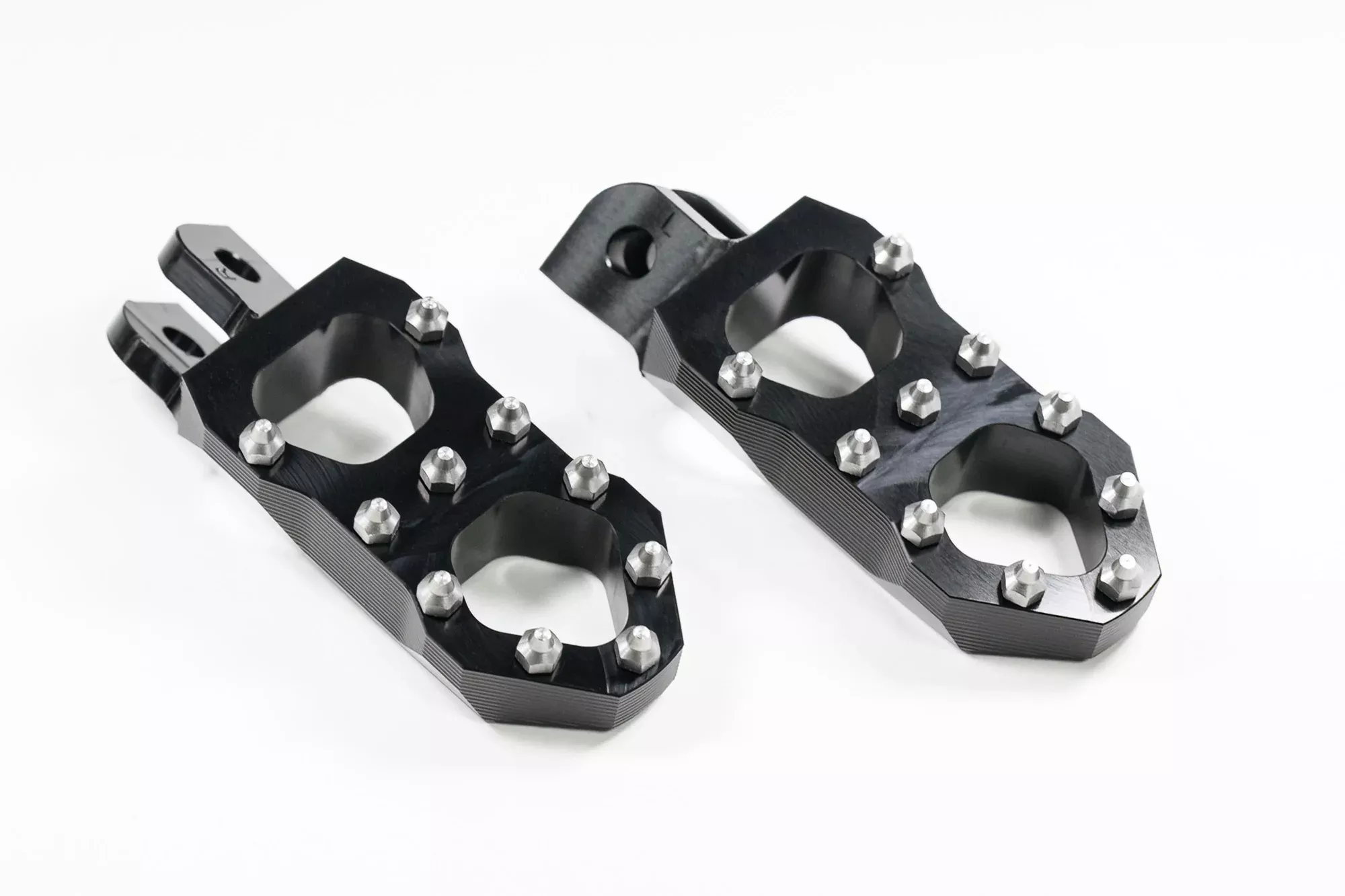OTB Prototypes MX Style Billet Footpegs for Honda Grom & Monkey – Replaceable Studs | OTB-MXFP-B
