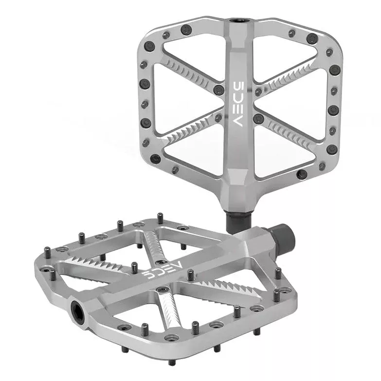 Trail/Enduro Pedal - Versatile Performance for All Mountain Biking Adventures