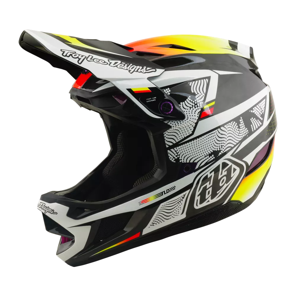 Troy Lee Designs – D4 AS Carbon Helmet Lined Up Black